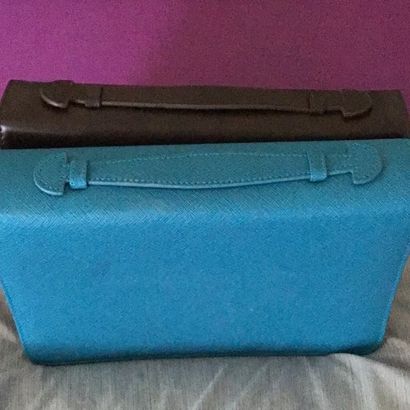 *SOLD* NEW Lot of 2 Bible covers - Picture 4 of 7